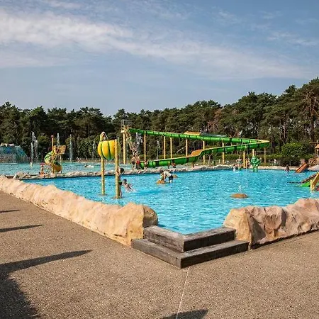 Camping Nieuwe Vakantie-chalet 