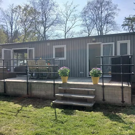 Nieuwe Vakantie-chalet 